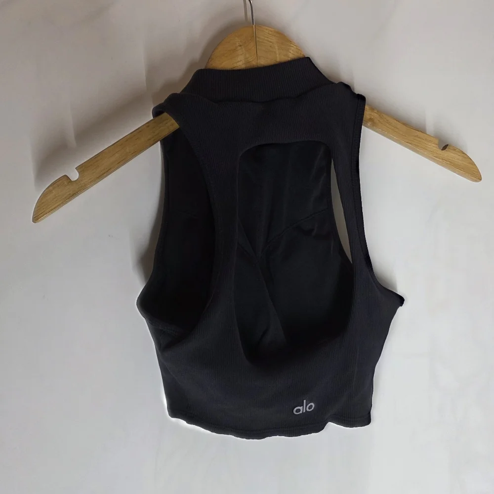 Alo Yoga airlift Tank Top Bra - Picture 2 of 4